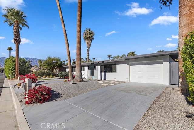 Detail Gallery Image 5 of 48 For 70170 Sun Valley Dr, Rancho Mirage,  CA 92270 - 2 Beds | 2 Baths