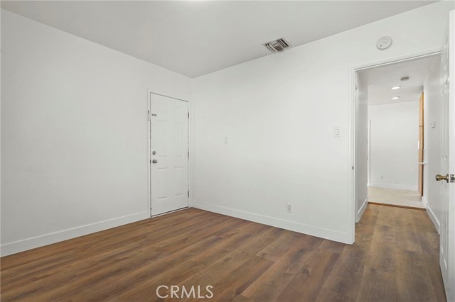 Detail Gallery Image 11 of 42 For 7554 Irvine Ave, North Hollywood,  CA 91605 - 3 Beds | 2 Baths