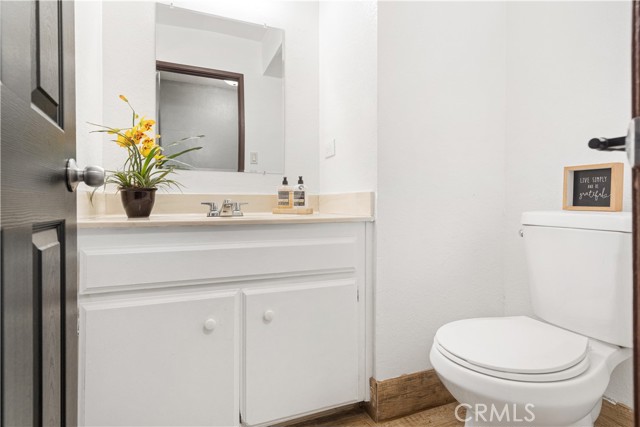 8305 Pioneer Drive, Bakersfield CA: https://media.crmls.org/medias/f3d66bed-e19a-453a-9d73-12b0056ca971.jpg