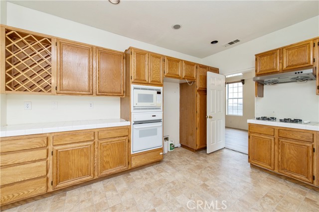 Detail Gallery Image 12 of 37 For 2461 via La Mesa, Chino Hills,  CA 91709 - 4 Beds | 2/1 Baths
