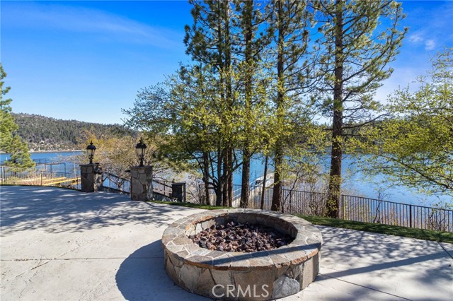 Detail Gallery Image 43 of 58 For 791 Cove Dr, Big Bear Lake,  CA 92315 - 9 Beds | 5/4 Baths