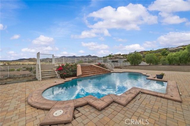 Detail Gallery Image 42 of 54 For 101 via De La Valle, Lake Elsinore,  CA 92532 - 4 Beds | 2/1 Baths
