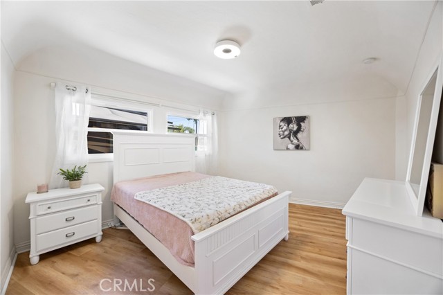 1049 2nd Street, Norco CA: https://media.crmls.org/medias/f3d9f996-c5e6-4bfb-8b6a-20757deb83eb.jpg