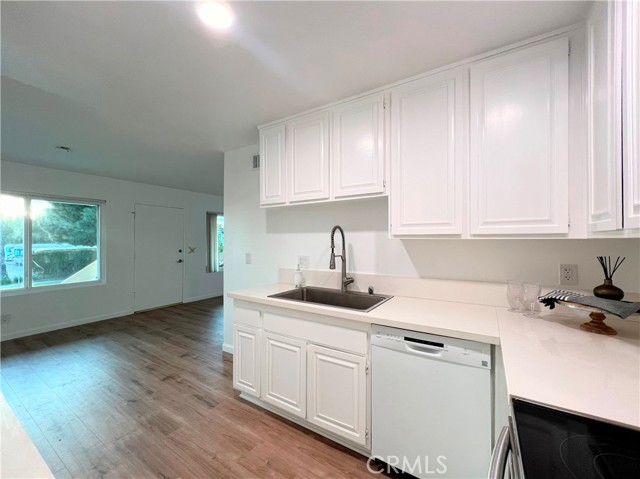 Detail Gallery Image 6 of 18 For 3417 Highwood Ct #148,  Simi Valley,  CA 93063 - 2 Beds | 2 Baths