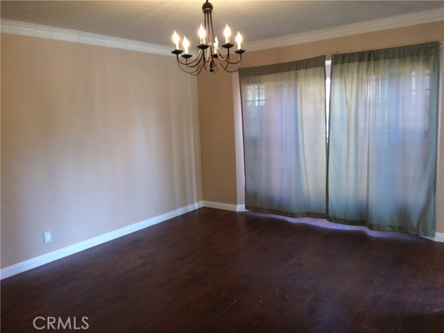 Detail Gallery Image 9 of 11 For 1915 1917 S Orange Dr, Los Angeles,  CA 90016 - – Beds | – Baths