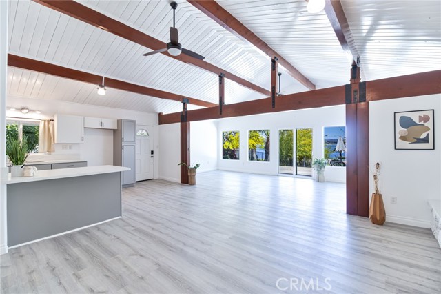 17300 Grand Avenue, Lake Elsinore CA: https://media.crmls.org/medias/f3db59bb-e975-4faa-a1e5-c508be160bc2.jpg