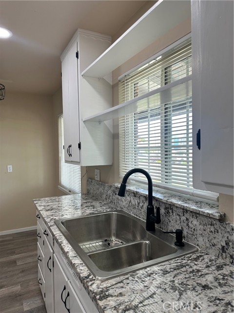 Detail Gallery Image 12 of 27 For 5624 Johns Dr, Sacramento,  CA 95822 - 2 Beds | 1 Baths