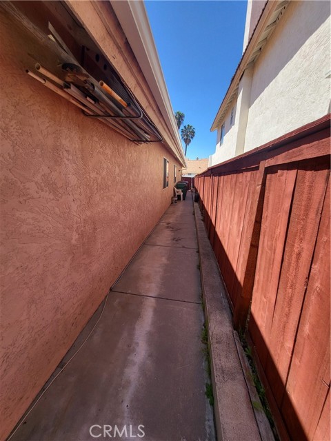 40132 ZAMURA Court, Murrieta CA: https://media.crmls.org/medias/f3db74b7-8e9e-4b02-8c46-417134211d9a.jpg