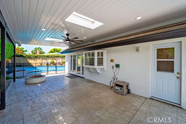 9572 Indian Wells Circle, Huntington Beach CA: https://media.crmls.org/medias/f3dbcae9-287d-409a-80e7-4d2c3b370061.jpg