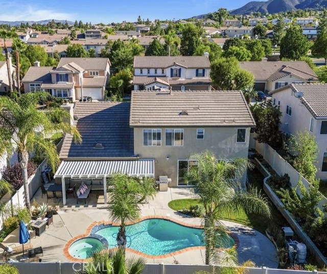 Detail Gallery Image 15 of 25 For 3740 Coleville, Corona,  CA 92881 - 4 Beds | 3 Baths