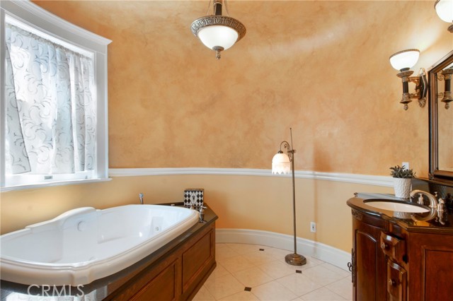 Detail Gallery Image 31 of 75 For 560 Terracina Bld, Redlands,  CA 92373 - 4 Beds | 4/1 Baths