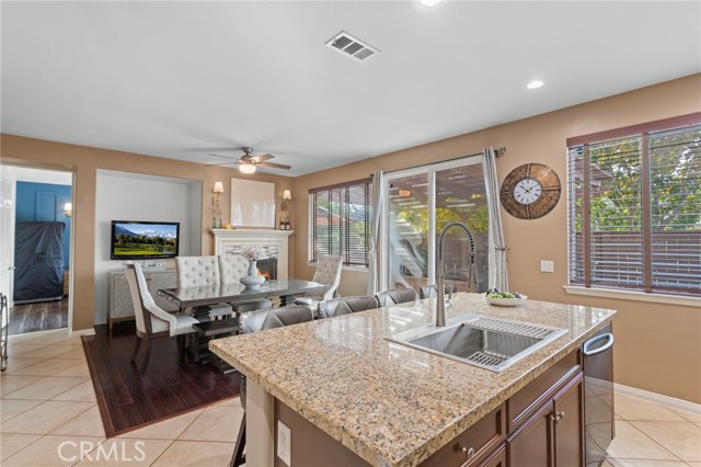 Detail Gallery Image 8 of 46 For 25019 Coral Canyon, Corona,  CA 92883 - 3 Beds | 3 Baths