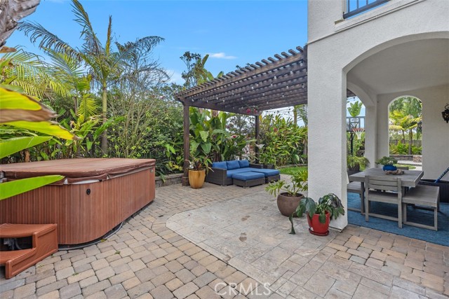 19 Via Cuenta Nueva, San Clemente CA: https://media.crmls.org/medias/f3dd7f74-d97e-4a27-bf76-3333bb8d9d5d.jpg