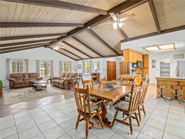 Detail Gallery Image 13 of 65 For 52092 Road 423, Oakhurst,  CA 93644 - 5 Beds | 3 Baths