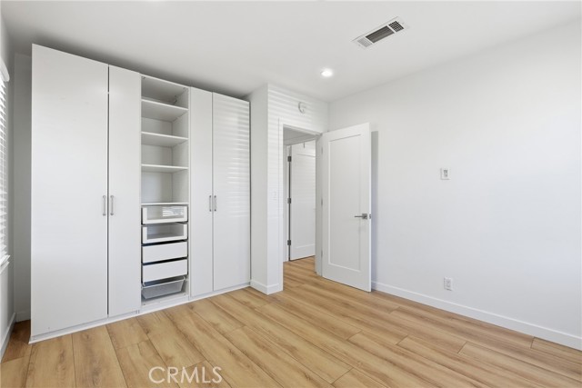 Detail Gallery Image 11 of 17 For 17546 Kittridge, Lake Balboa,  CA 91406 - 3 Beds | 2 Baths