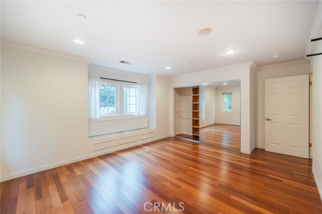 2913 Delaware Avenue, Santa Monica CA: https://media.crmls.org/medias/f3e06f51-9ee3-4a33-8237-cb7de553da15.jpg