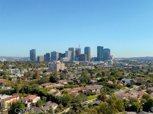 Detail Gallery Image 1 of 34 For 10501 Wilshire Bld #1103,  Los Angeles,  CA 90024 - 2 Beds | 2 Baths