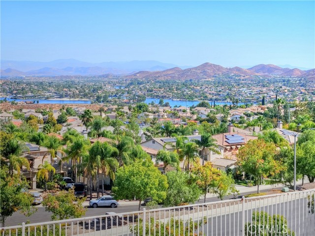 Detail Gallery Image 32 of 59 For 7 Ponte Chiara, Lake Elsinore,  CA 92532 - 4 Beds | 3/1 Baths