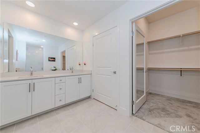 7002 Citron Lane, Cypress CA: https://media.crmls.org/medias/f3e1a71c-686a-46a1-be79-60fde85a8af5.jpg