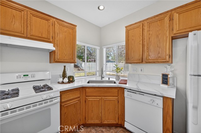 Detail Gallery Image 5 of 27 For 6011 Matheson, Riverside,  CA 92507 - 4 Beds | 2/1 Baths