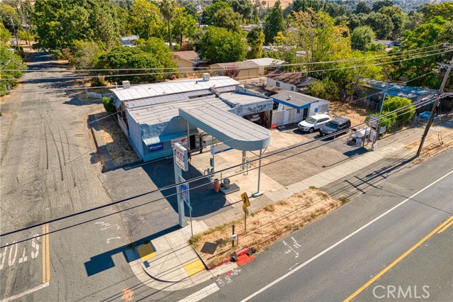 6000 E Highway 20, Lucerne CA: https://media.crmls.org/medias/f3e1cdf9-fd09-4c67-8a47-651c0e86e2a7.jpg