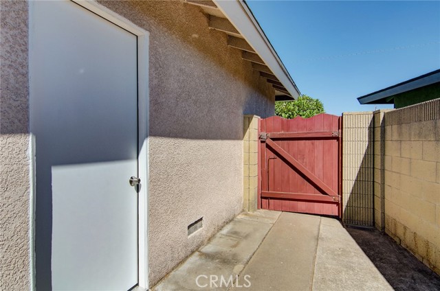 5398 Park Avenue, Garden Grove CA: https://media.crmls.org/medias/f3e1dce4-a6e3-4ffc-aea7-2be1c58fafa4.jpg