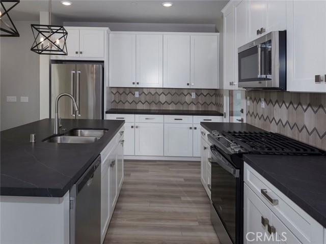 1474 Skyline Lane, San Pedro CA: https://media.crmls.org/medias/f3e203d7-20e6-42c7-863f-a8bbb0213c72.jpg