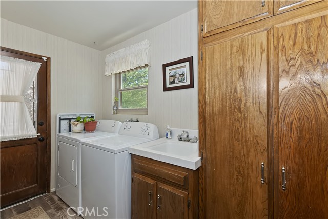 Detail Gallery Image 42 of 57 For 1249 Yellowstone Dr, Lake Arrowhead,  CA 92352 - 5 Beds | 3/2 Baths