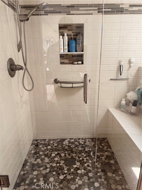 1664 Thunderbird Drive, Seal Beach CA: https://media.crmls.org/medias/f3e4b568-5033-48e3-afbc-0dbf2c6dd859.jpg