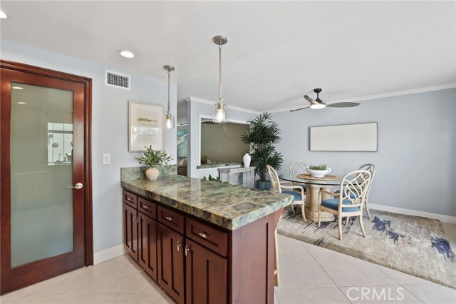 Detail Gallery Image 13 of 37 For 328 Regatta Way, Seal Beach,  CA 90740 - 3 Beds | 2/1 Baths