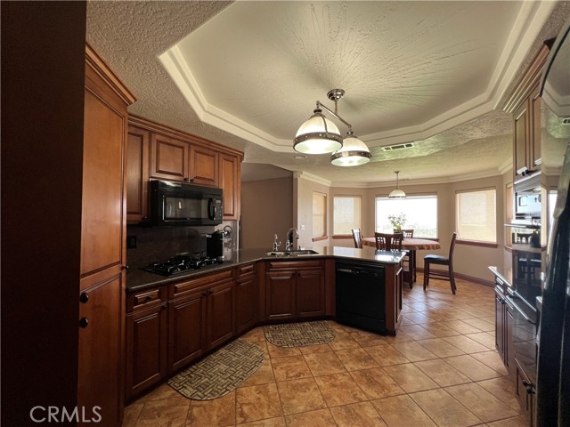Detail Gallery Image 21 of 29 For 10023 Mirandy Way, Oak Hills,  CA 92344 - 4 Beds | 3 Baths