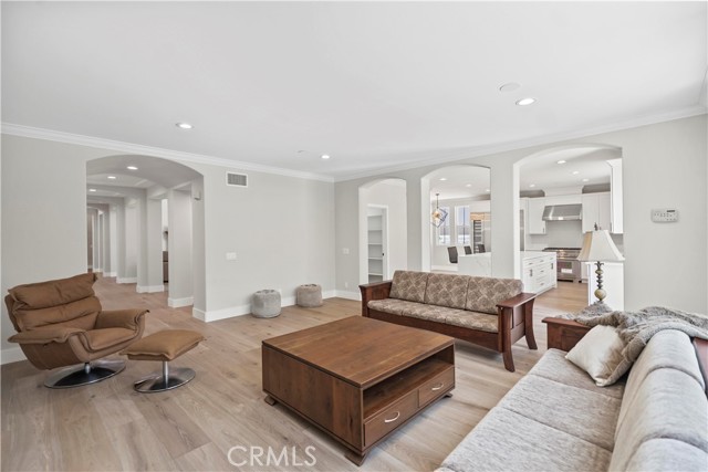 Detail Gallery Image 17 of 58 For 32 New Dawn, Irvine,  CA 92620 - 5 Beds | 4/1 Baths