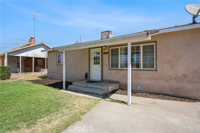 7638 Walnut Avenue, Winton CA: https://media.crmls.org/medias/f3e7e64b-1f6e-48b8-bc5f-8c8119ed2d0b.jpg