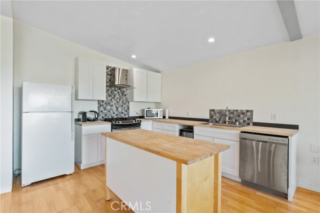 Detail Gallery Image 12 of 38 For 23777 Mulholland Hwy Hwy #62,  Calabasas,  CA 91302 - 4 Beds | 4 Baths