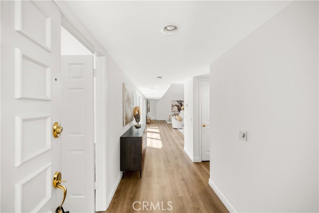 18701 Paseo Cortez, Irvine CA: https://media.crmls.org/medias/f3e81970-fb73-4a78-88b5-6f3b43fbecdb.jpg