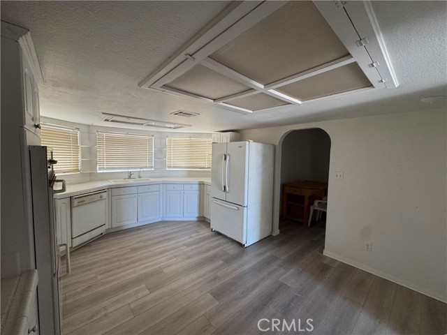 Detail Gallery Image 12 of 28 For 42750 Orchid, Hinkley,  CA 92347 - 4 Beds | 2 Baths