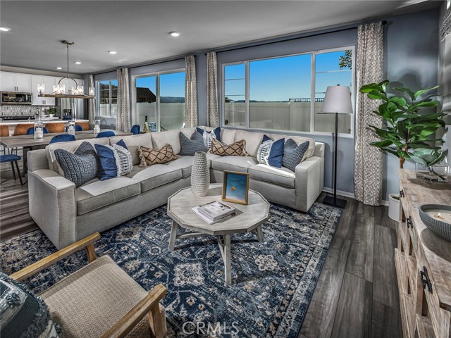 Detail Gallery Image 5 of 20 For 2147 Bergamot St, Redlands,  CA 92374 - 3 Beds | 2/1 Baths