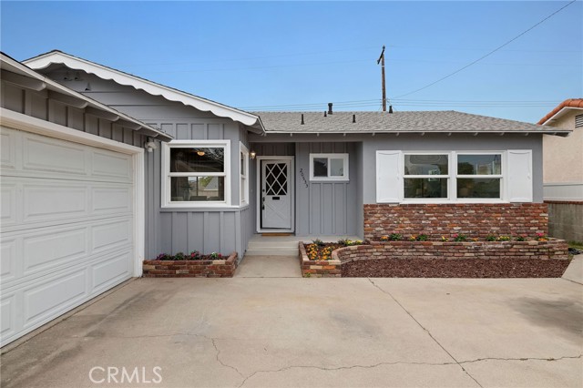 Detail Gallery Image 2 of 41 For 20533 Eastwood Ave, Torrance,  CA 90503 - 4 Beds | 2 Baths