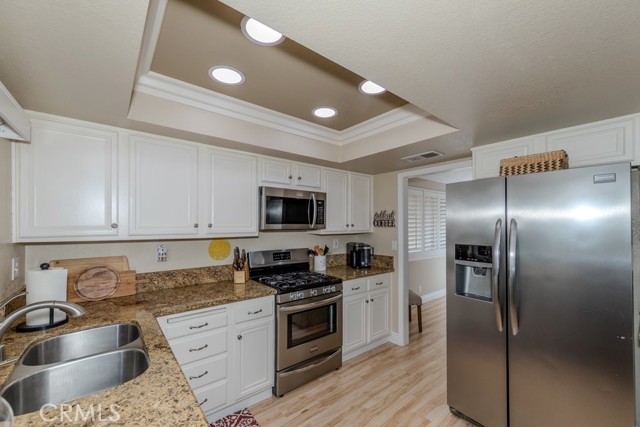 Detail Gallery Image 19 of 52 For 9588 Highland Ave, Rancho Cucamonga,  CA 91737 - 4 Beds | 2 Baths