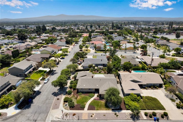 Detail Gallery Image 35 of 40 For 948 W Notre Dame St, Upland,  CA 91786 - 4 Beds | 2/1 Baths