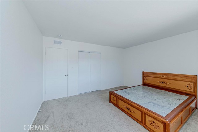 2401 El Portal Way, Oxnard CA: https://media.crmls.org/medias/f3ecfbfc-ab88-4cda-9ba5-afee3895b581.jpg