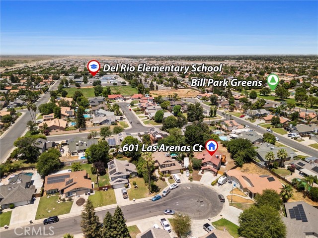 601 Las Arenas Court, Bakersfield CA: https://media.crmls.org/medias/f3eeb4de-727b-4ea9-8f1d-e919790b1752.jpg