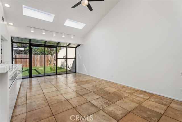 Detail Gallery Image 23 of 52 For 26581 Saddleback Dr, Mission Viejo,  CA 92691 - 5 Beds | 3/1 Baths