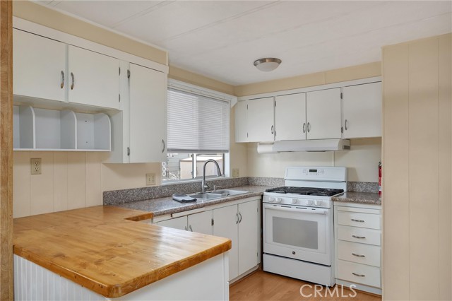 Detail Gallery Image 4 of 35 For 1675 Manzanita Ave #110,  Chico,  CA 95926 - 2 Beds | 1 Baths