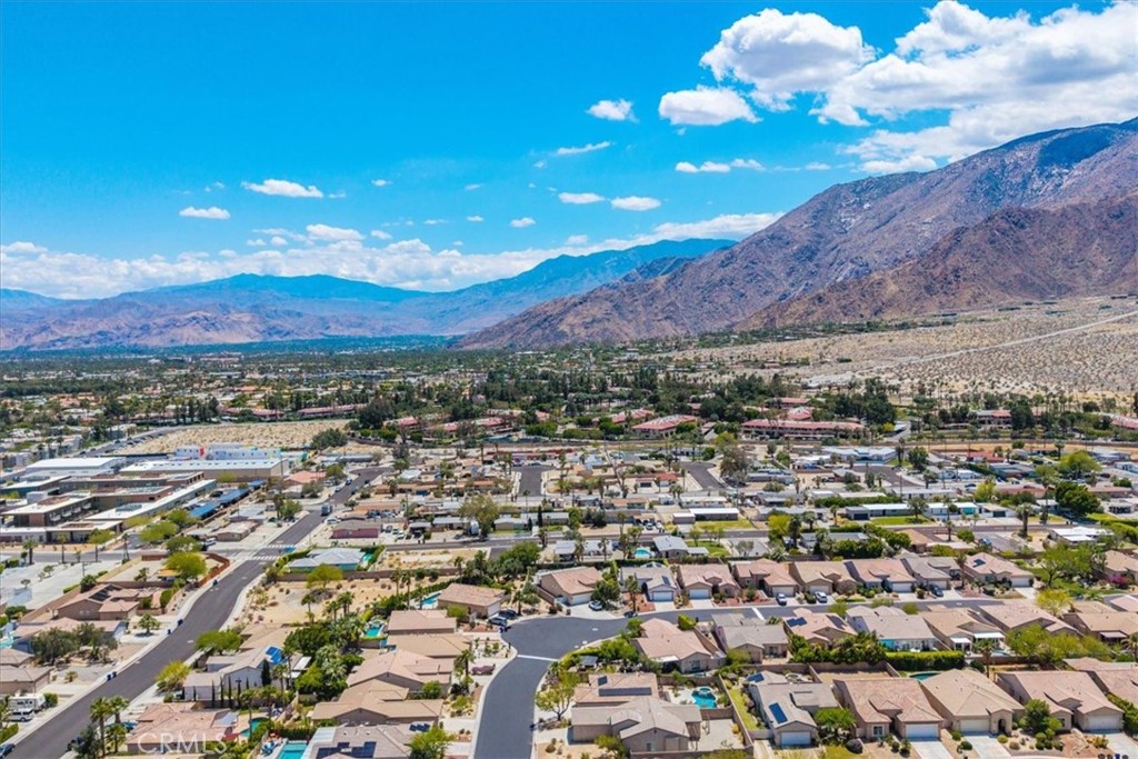 MLS #OC25102142 image #53