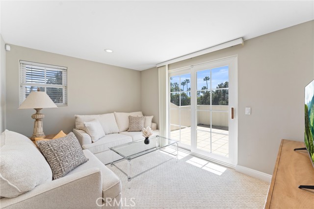 Detail Gallery Image 46 of 60 For 912 Harbor Crossing Ln, Marina Del Rey,  CA 90292 - 4 Beds | 2/1 Baths
