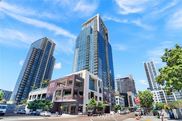 Detail Gallery Image 24 of 27 For 1388 Kettner Blvd #2203,  San Diego,  CA 92101 - 2 Beds | 4 Baths