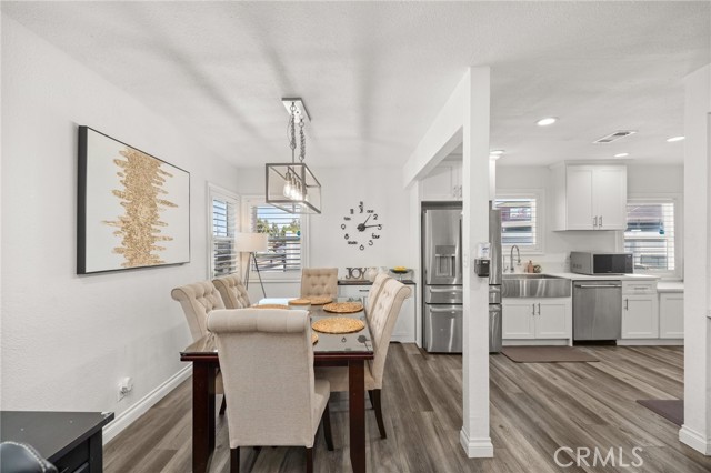 Detail Gallery Image 8 of 37 For 6344 South St, Lakewood,  CA 90713 - 3 Beds | 2 Baths