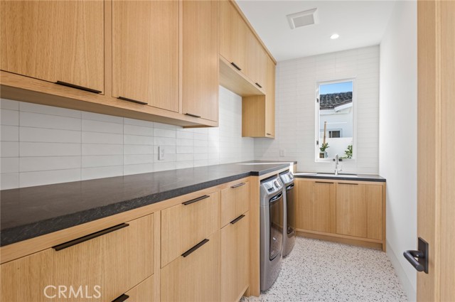 Detail Gallery Image 25 of 34 For 4607 Dorchester Rd, Corona Del Mar,  CA 92625 - 4 Beds | 4/1 Baths