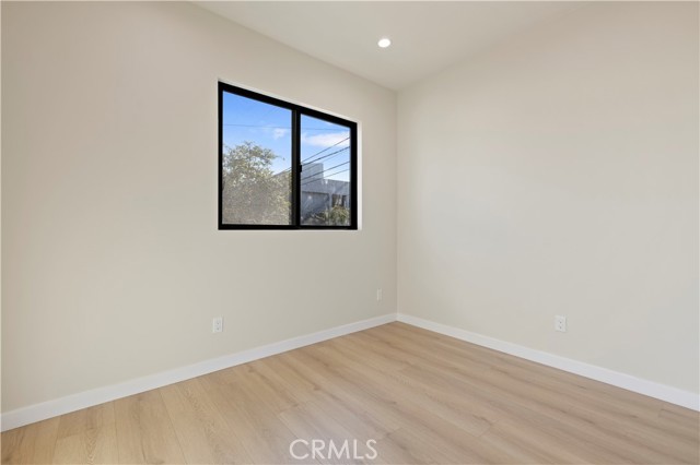 Detail Gallery Image 61 of 73 For 4026 Garden Ave, Los Angeles,  CA 90039 - 5 Beds | 4/2 Baths